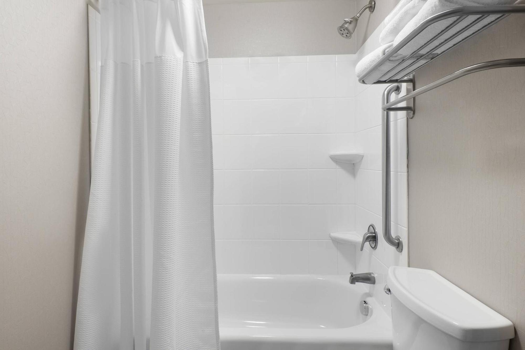 Springhill Suites By Marriott Wheeling Triadelphia Area Экстерьер фото