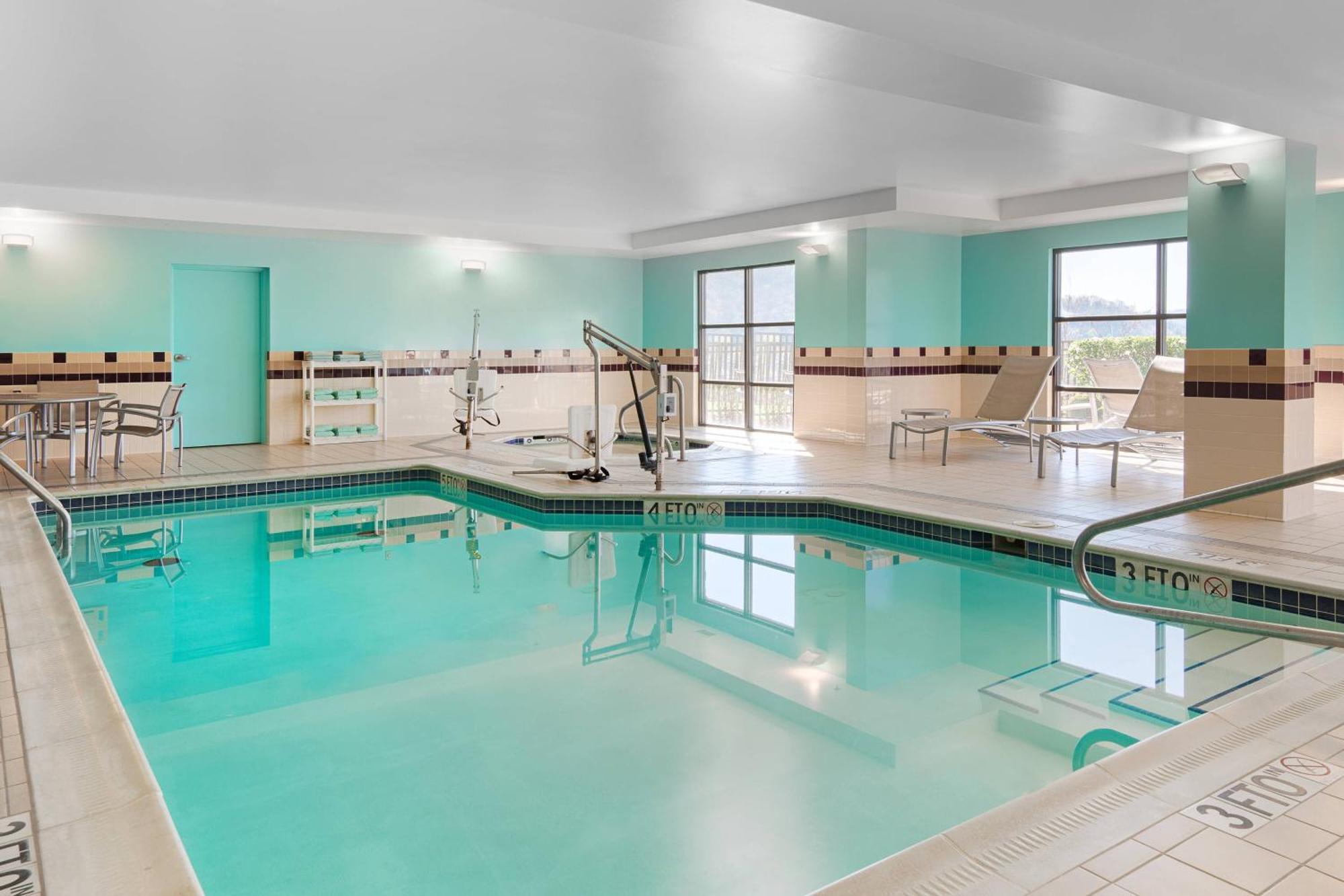 Springhill Suites By Marriott Wheeling Triadelphia Area Экстерьер фото