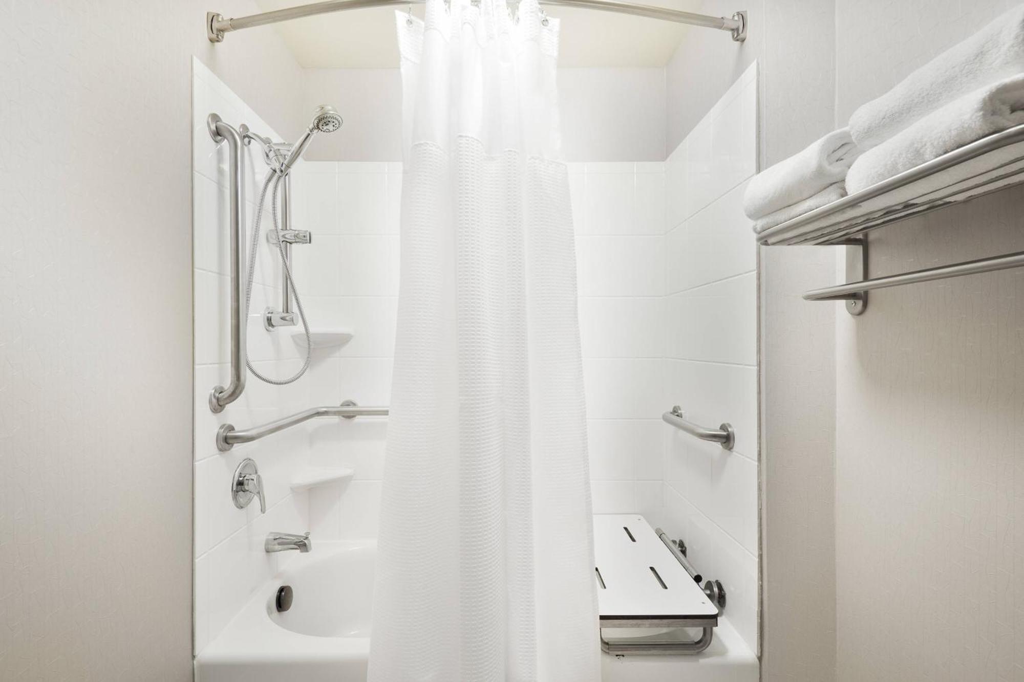 Springhill Suites By Marriott Wheeling Triadelphia Area Экстерьер фото