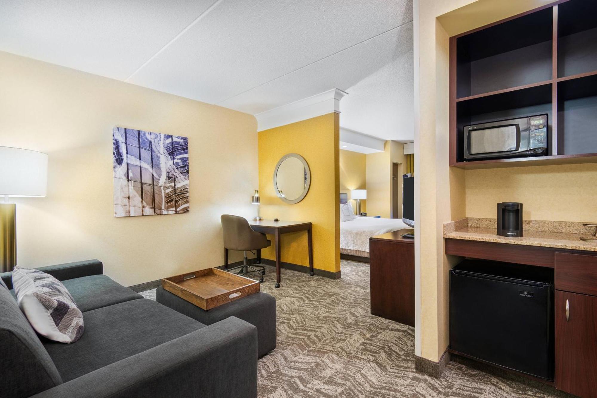 Springhill Suites By Marriott Wheeling Triadelphia Area Экстерьер фото