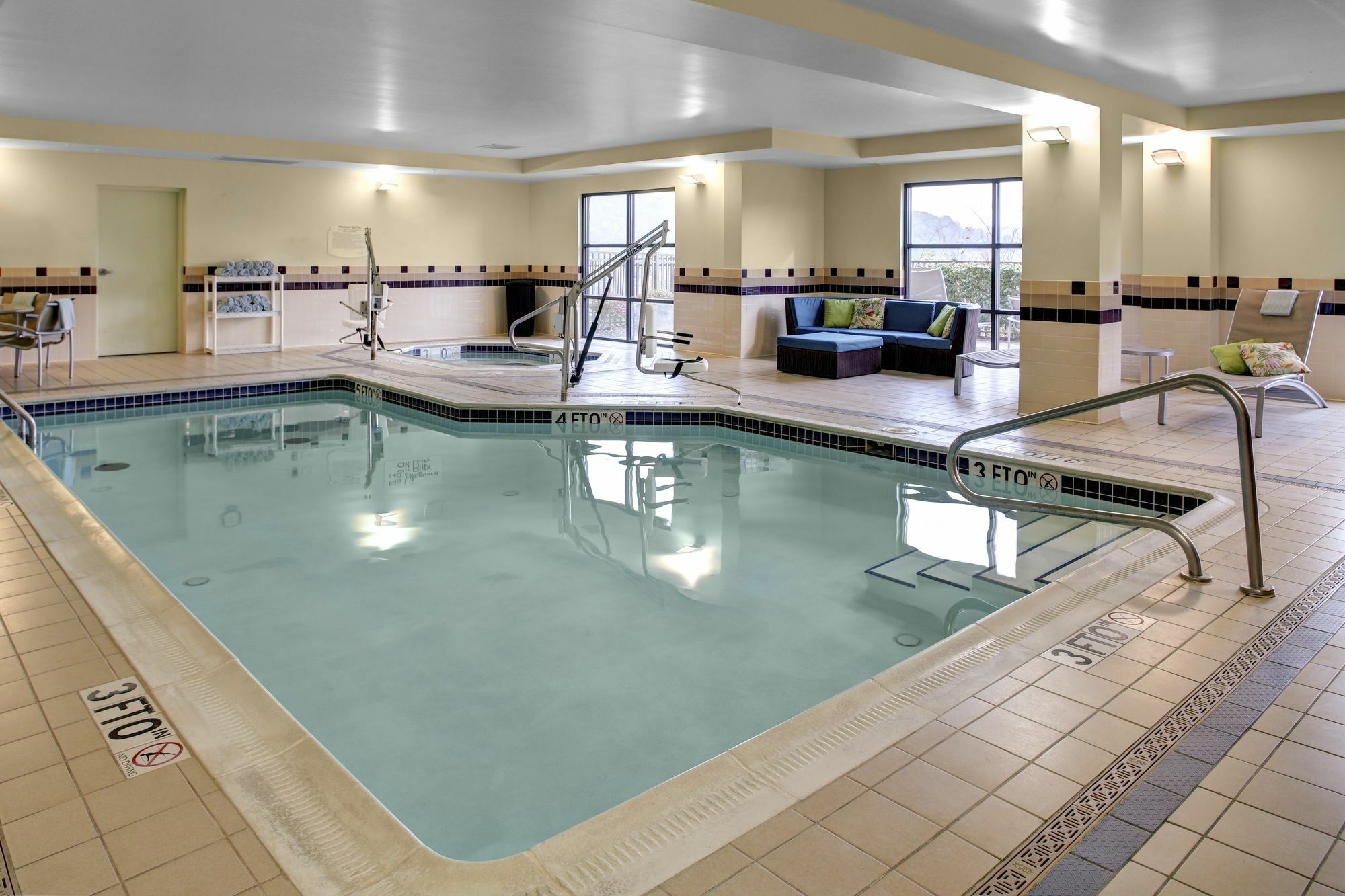 Springhill Suites By Marriott Wheeling Triadelphia Area Экстерьер фото