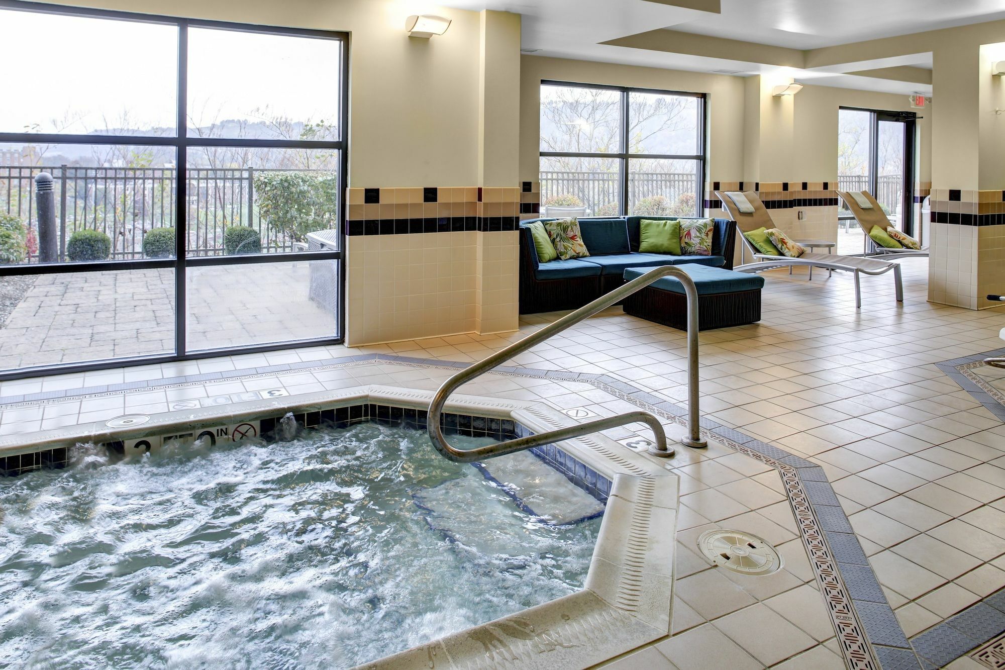 Springhill Suites By Marriott Wheeling Triadelphia Area Экстерьер фото